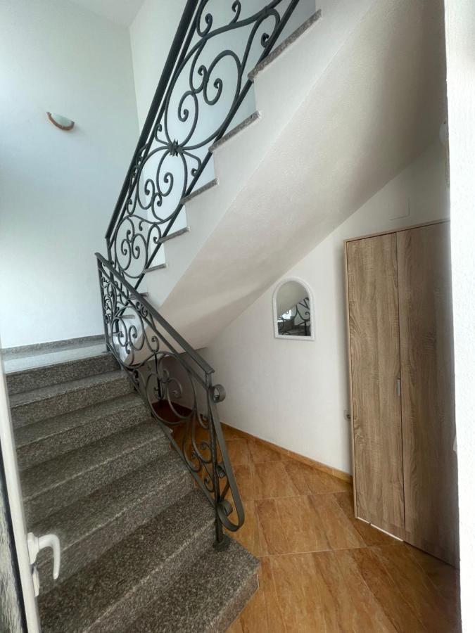 Kasneci Apartments Ulcinj Buitenkant foto