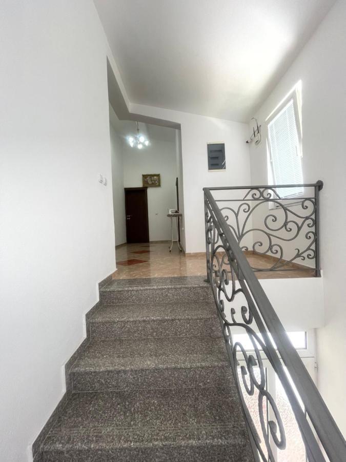 Kasneci Apartments Ulcinj Buitenkant foto