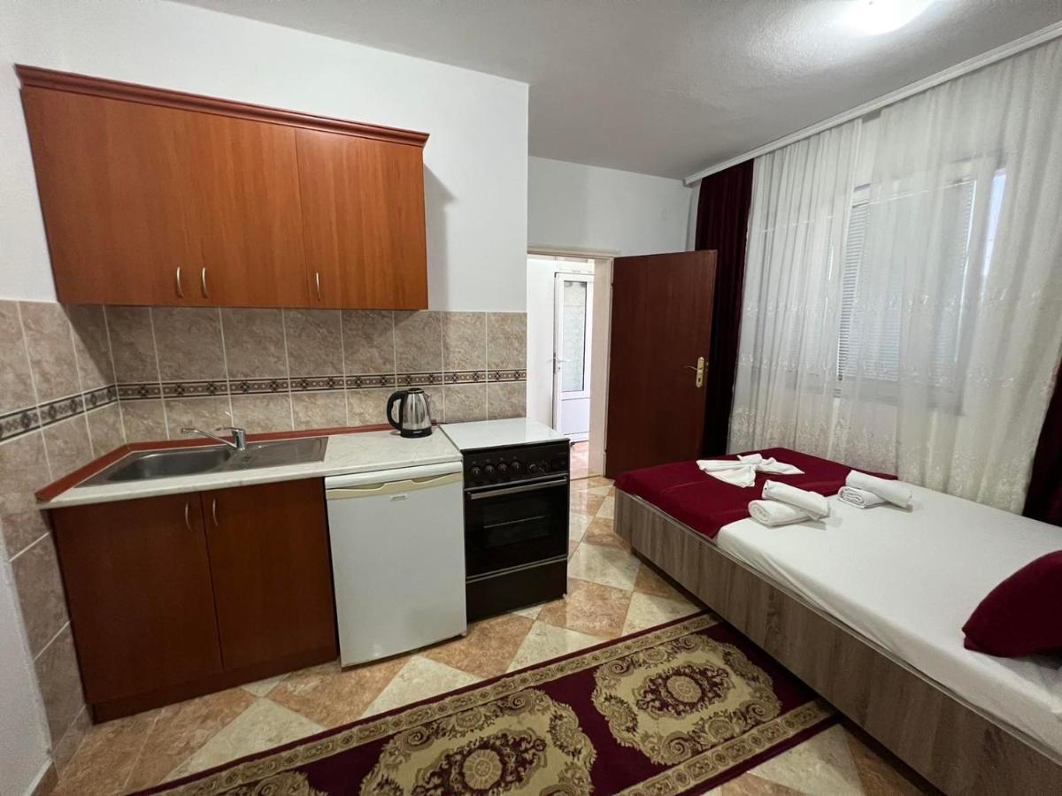 Kasneci Apartments Ulcinj Buitenkant foto